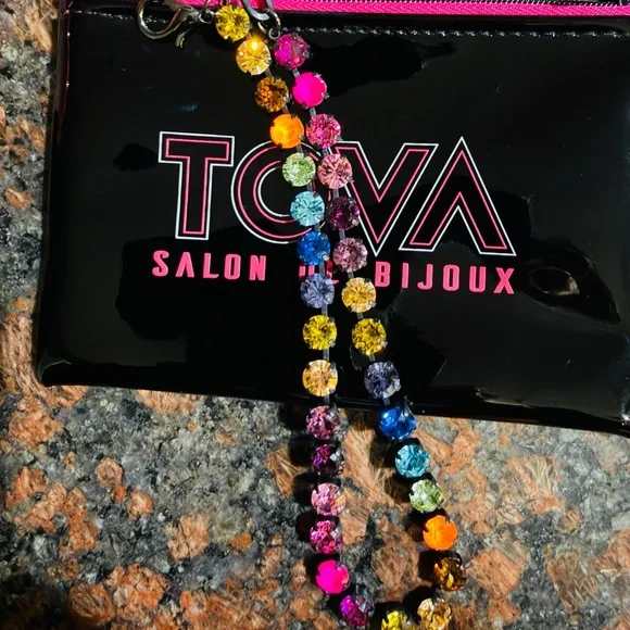 TOVA Oakland Necklace in Smutt Watermelon Mix - Picture 2 of 9